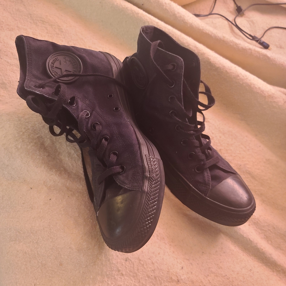 Converse Black High-Top Sneakers Size 11.5